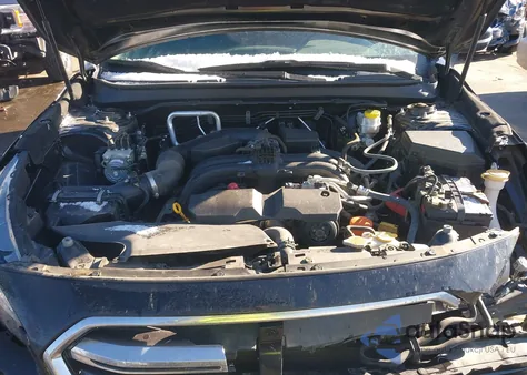 2018 Subaru Outback 2.5I Premium z USA, uszkodzony, nr VIN 4S4BSAFC8J3279767